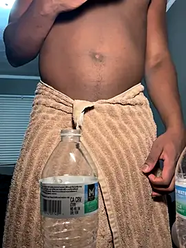 Snapshot of Festivitiesking1 chatting on December 16, 4:39 am Festivitiesking1 online show from December 16, 4:39 am