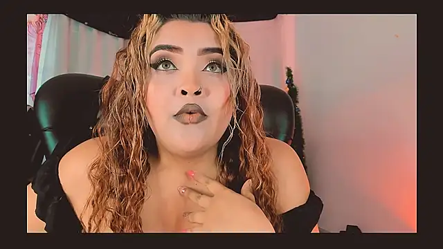 Agatha humidity online show from March 18, 8:48 pm