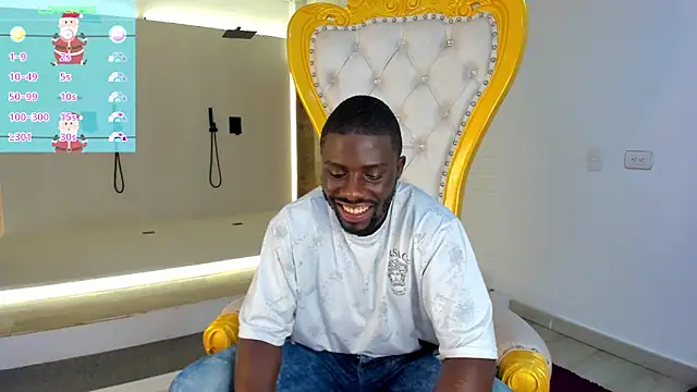 Snapshot of Latrellx7 chatting on December 17, 12:43 pm Latrellx7 online show from December 17, 12:43 pm