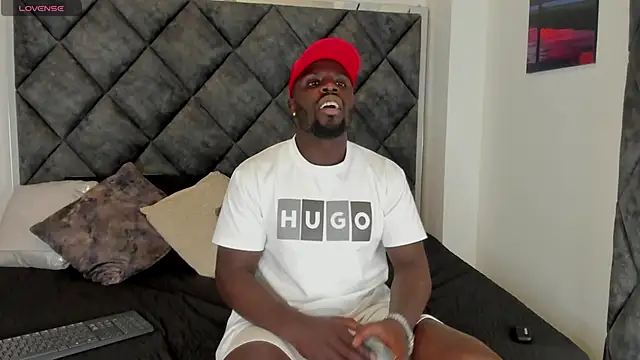 Snapshot of Latrellx7 chatting on September 25, 3:21 am Latrellx7 online show from September 25, 3:21 am