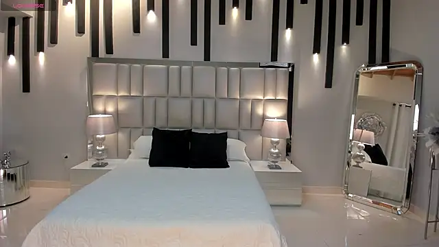 GiaFerrara online show from November 23, 5:13 pm