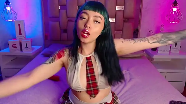 GigiVolkova online show from January 6, 8:39 pm