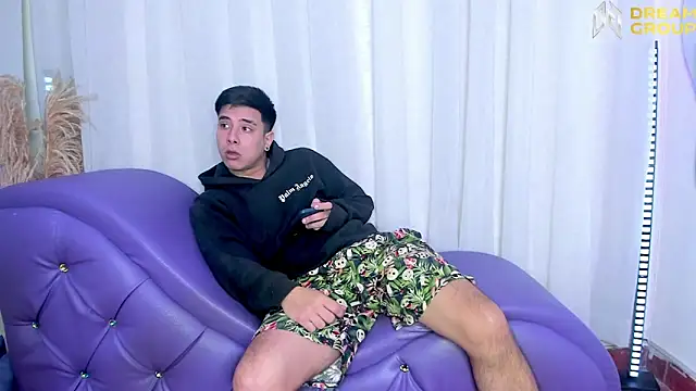 Yourslust  online show from October 24, 1:18 pm