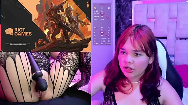 Snapshot of PetiteSalome chatting on January 9, 8:33 pm PetiteSalome online show from January 9, 8:33 pm