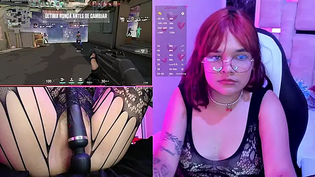 Snapshot of PetiteSalome chatting on January 10, 2:35 am PetiteSalome online show from January 10, 2:35 am