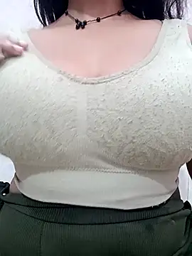 cute-mahek online show from April 19, 6:54 pm