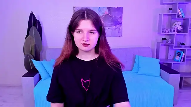 Snapshot of BonneyLove chatting on December 3, 5:23 pm BonneyLove online show from December 3, 5:23 pm