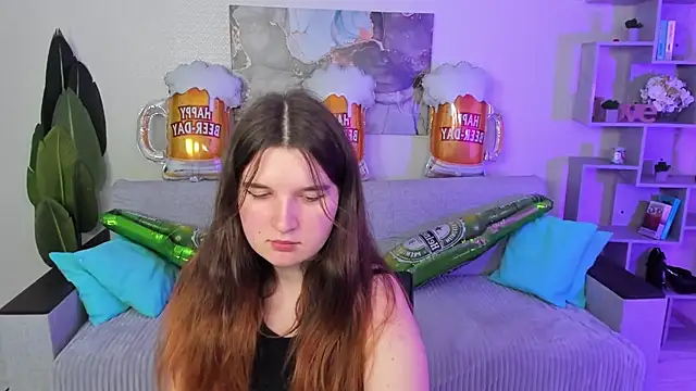 Snapshot of BonneyLove chatting on October 1, 5:41 pm BonneyLove online show from October 1, 5:41 pm