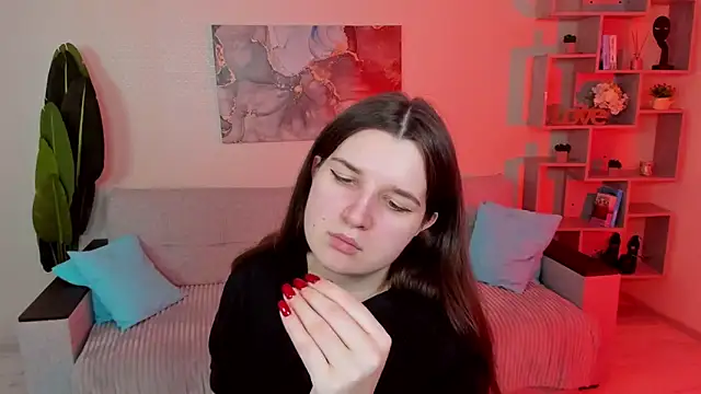 Snapshot of BonneyLove chatting on February 2, 5:33 pm BonneyLove online show from February 2, 5:33 pm