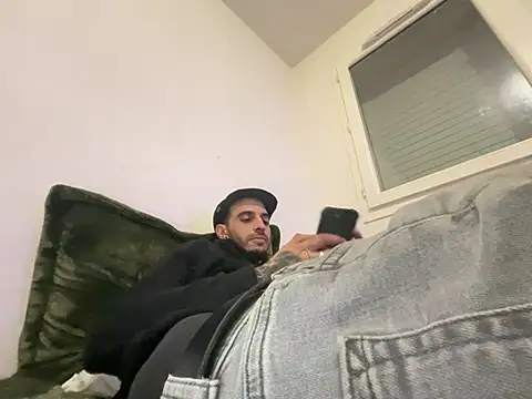 Rebeu313 online show from January 16, 1:31 am