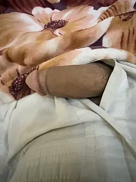 Snapshot of hamed-697 chatting on March 6, 10:36 pm hamed-697 online show from March 6, 10:36 pm