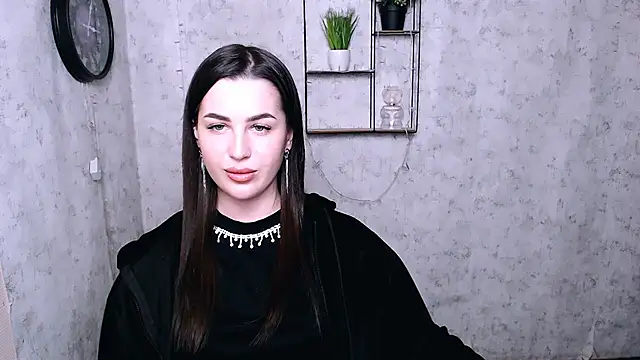 Snapshot of DivaKaily_ chatting on December 2, 8:33 pm DivaKaily online show from December 2, 8:33 pm