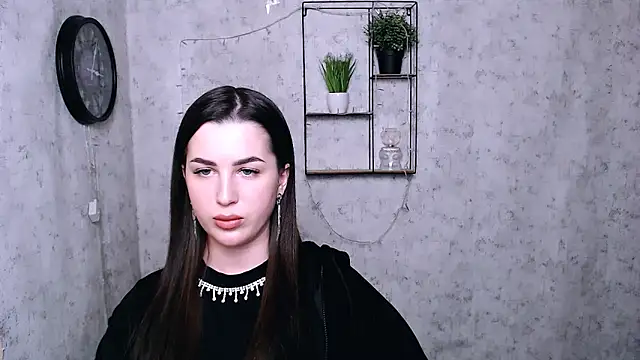 Snapshot of DivaKaily_ chatting on December 2, 11:40 pm DivaKaily online show from December 2, 11:40 pm