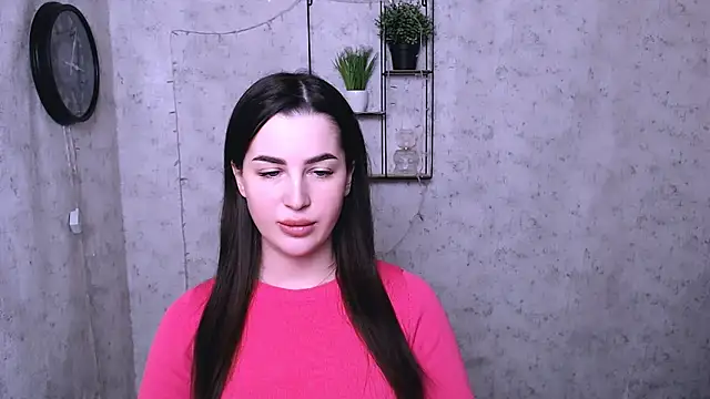 Snapshot of DivaKaily_ chatting on December 14, 8:13 am DivaKaily online show from December 14, 8:13 am