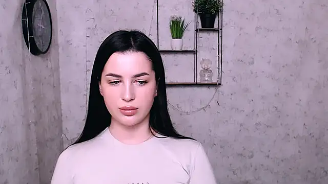 Snapshot of DivaKaily_ chatting on January 17, 8:24 am DivaKaily online show from January 17, 8:24 am