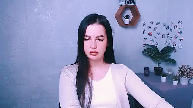 Snapshot of DivaKaily_ chatting on October 4, 4:10 am DivaKaily online show from October 4, 4:10 am