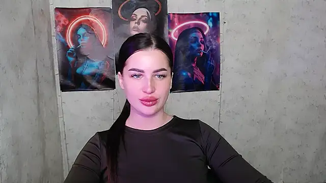 Snapshot of DivaKaily_ chatting on October 14, 8:09 pm DivaKaily online show from October 14, 8:09 pm