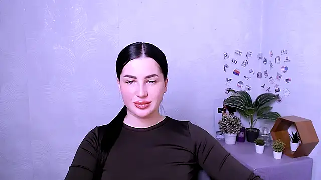 Snapshot of DivaKaily_ chatting on November 4, 9:14 pm DivaKaily online show from November 4, 9:14 pm