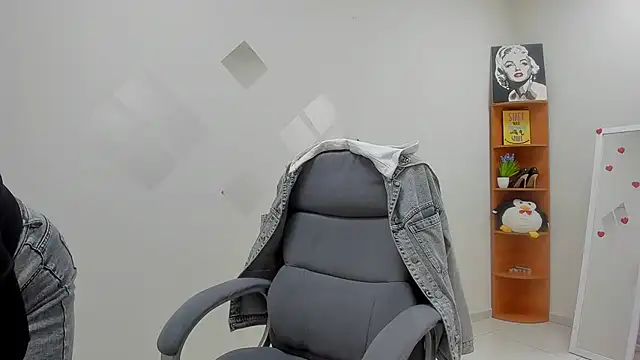 Doliss online show from April 23, 6:03 am