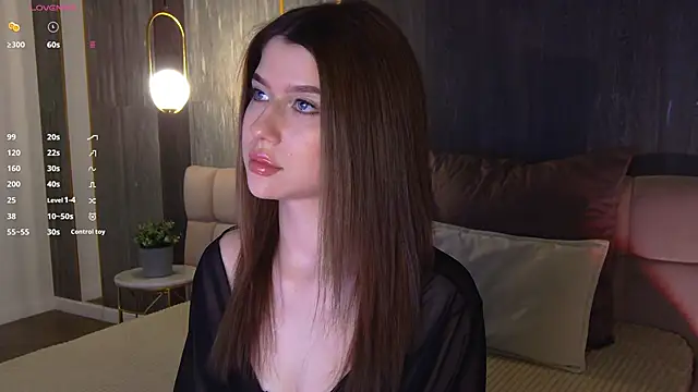 Sara Lewiis online show from April 21, 4:23 pm