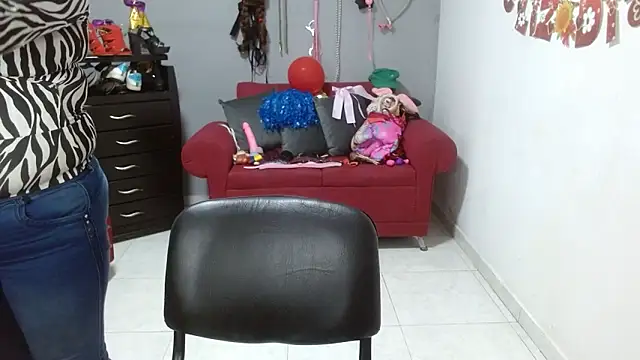 emperabigbootybigass online show from February 27, 3:37 pm