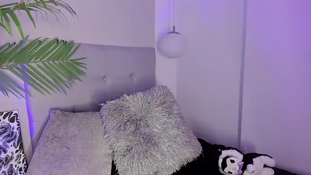 Manu Velez online show from January 13, 2:32 pm