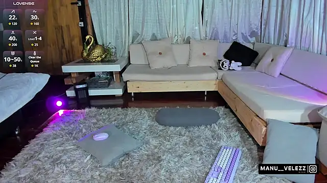 Manu Velez online show from September 12, 5:40 am