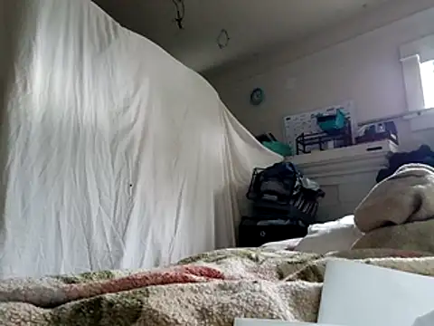 Snapshot of DevinToore chatting on October 15, 11:16 pm DevinToore online show from October 15, 11:16 pm