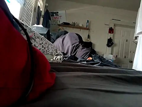 Snapshot of DevinToore chatting on October 26, 6:25 pm DevinToore online show from October 26, 6:25 pm