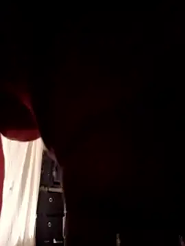 Snapshot of DevinToore chatting on October 31, 8:48 am DevinToore online show from October 31, 8:48 am