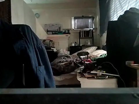 Snapshot of DevinToore chatting on November 3, 3:35 pm DevinToore online show from November 3, 3:35 pm