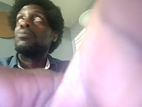 Snapshot of DevinToore chatting on November 6, 7:31 am DevinToore online show from November 6, 7:31 am