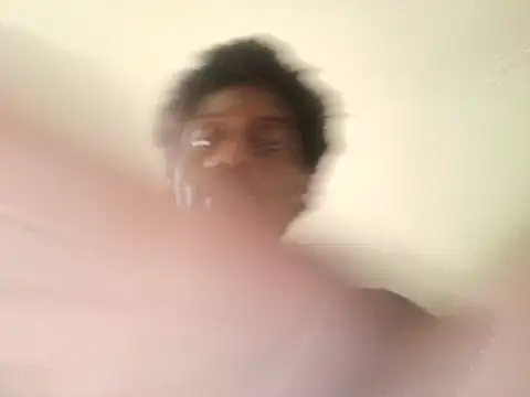 Snapshot of DevinToore chatting on November 7, 8:25 am DevinToore online show from November 7, 8:25 am