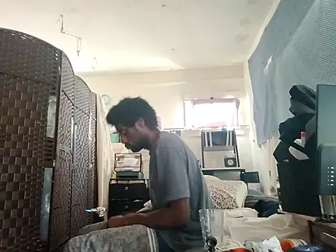 Snapshot of DevinToore chatting on November 10, 7:35 pm DevinToore online show from November 10, 7:35 pm