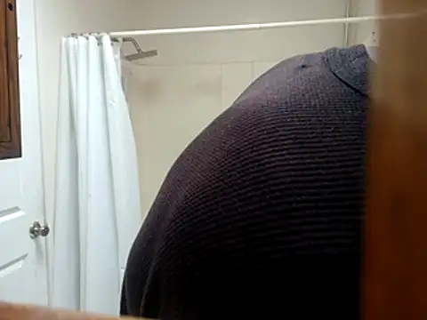 Snapshot of DevinToore chatting on November 20, 9:03 pm DevinToore online show from November 20, 9:03 pm