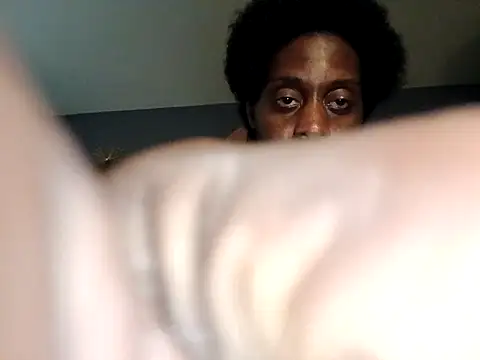 Snapshot of DevinToore chatting on November 21, 9:08 am DevinToore online show from November 21, 9:08 am