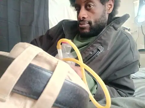 DevinToore online show from January 14, 6:24 pm