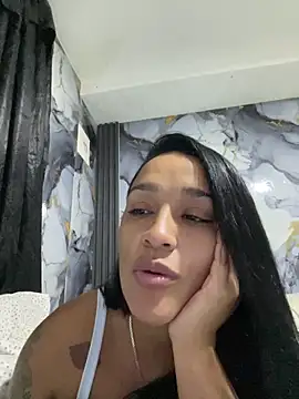 KatalinnaBrown online show from March 4, 11:16 am