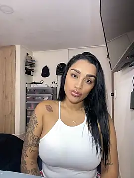 Snapshot of KatalinnaBrown chatting on July 25, 7:44 pm KatalinnaBrown online show from July 25, 7:44 pm