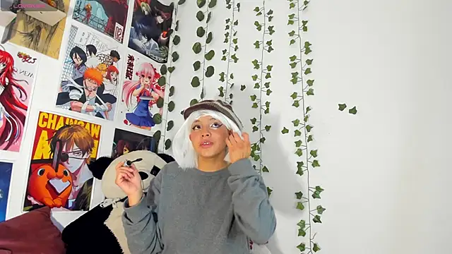 miku katsuragi online show from January 7, 7:10 am