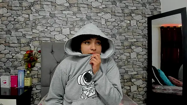 miku katsuragi online show from October 4, 8:29 pm