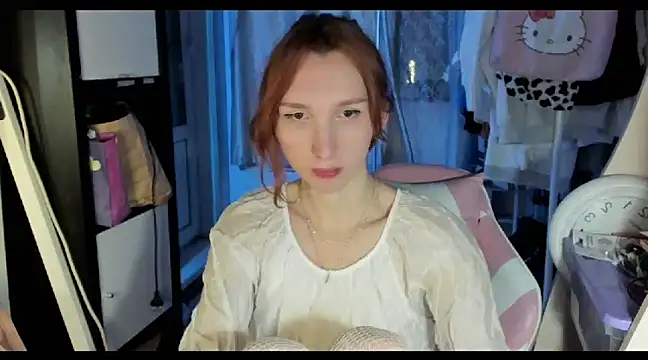 LisaIcon online show from January 20, 7:04 pm