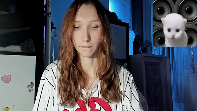 LisaIcon online show from February 20, 1:08 pm