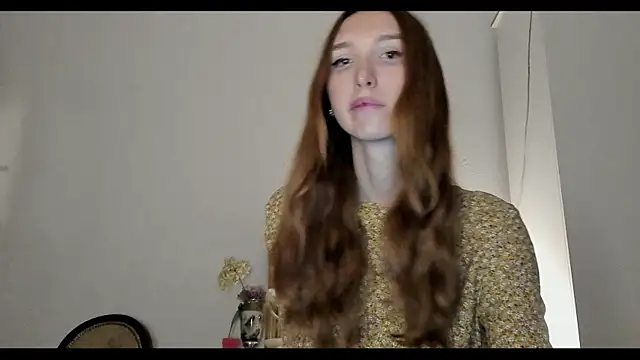 LisaIcon online show from October 20, 5:02 pm