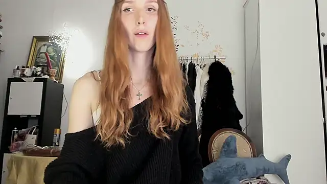 LisaIcon online show from February 4, 6:58 pm