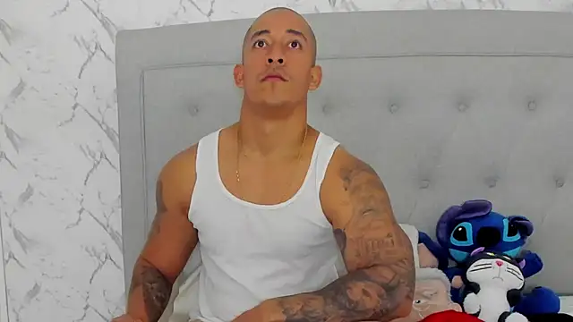 luigiferrara online show from March 10, 9:20 pm