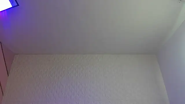 Violetaa diazz online show from January 9, 9:05 pm