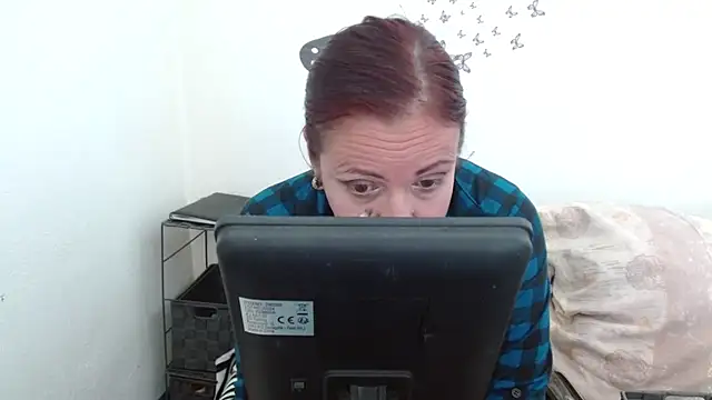 LadyHellene online show from April 23, 12:29 pm