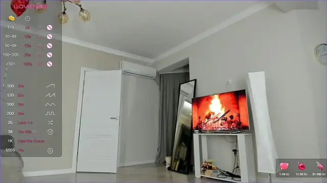 sailorrmoon online show from March 5, 5:18 pm