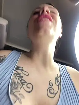 Lola Hale online show from April 22, 7:26 pm